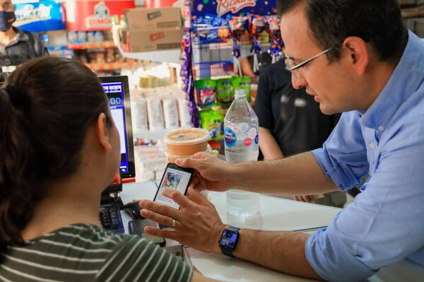 503ca516-f771-4adf-beaf-bb753f2da013