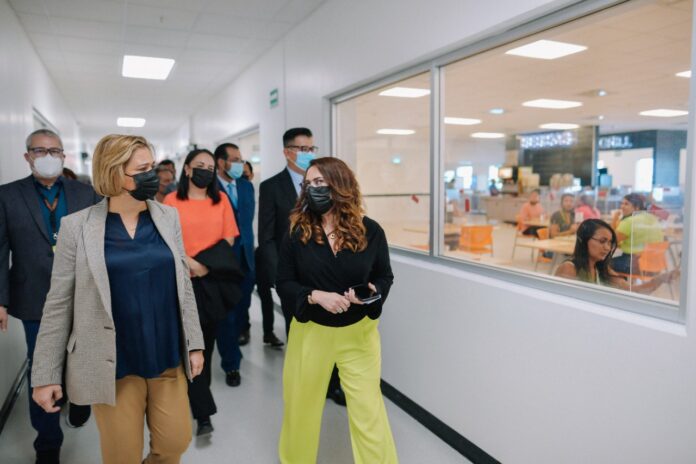 c592ee76-c2cd-47a8-b614-af2c3122901c