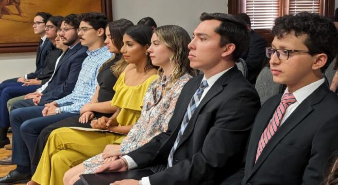 becaestudiantwashing